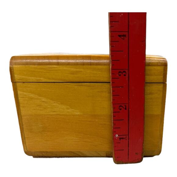 Vintage and Lane Mini Cedar Chest Mother & Child P Buckley Moss - Picture 6 of 9